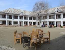 Head Master rebuts Div Com over School enrollment